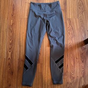 TenTree Gray High-Waist Athletic Leggings with Black Accent Stripes